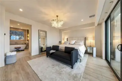 374 Solitude Peak Lane, Henderson, NV 89012 Primary Bedroom