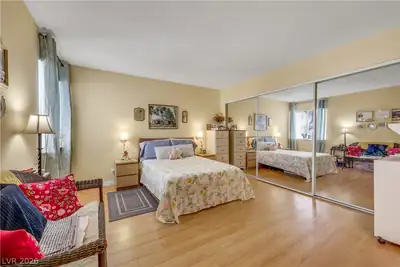 1455 East Katie Avenue L22, Las Vegas, NV 89119 Bedroom