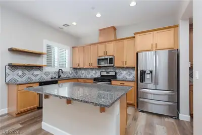 10369 Pescado Lane, Las Vegas, NV 89135 Kitchen