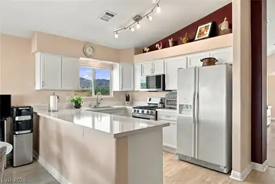 1057 Armillaria Street, Henderson, NV 89011 Kitchen