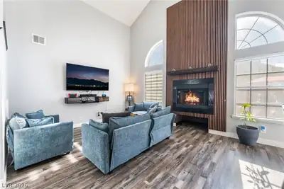 4337 Silvercrest Court, North Las Vegas, NV 89032 Living Room