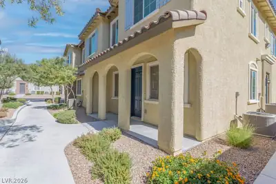 8535 Insignia Avenue 102, Las Vegas
