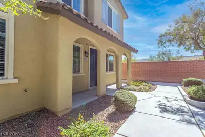 8535 Insignia Avenue 102, Las Vegas, NV 89178 Front of Structure
