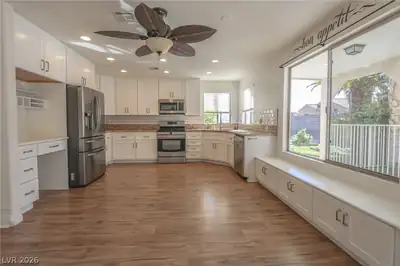944 Rifle Drive, Henderson, NV 89002 Kitchen