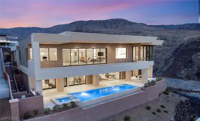677 Overlook Rim Drive Henderson, NV 89012
