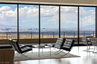 677 Overlook Rim Drive, Henderson, NV 89012 Living Room