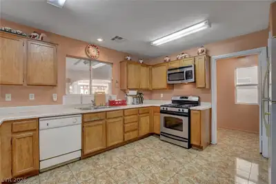 810 Bladensburg Street, Las Vegas, NV 89110 Kitchen