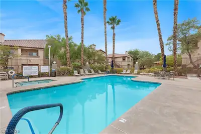 8501 West University Avenue 1006, Las Vegas, NV 89147 Pool