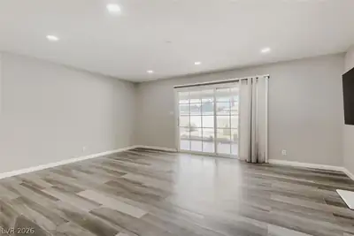 5916 Fawn Avenue, Las Vegas, NV 89107 Living Room