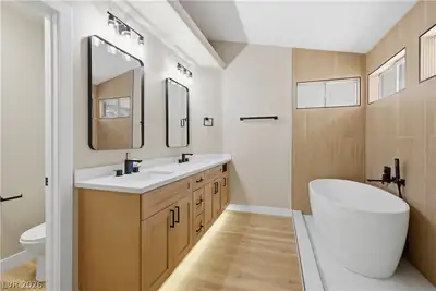 109 Westin Lane, Henderson, NV 89002 Primary Bathroom