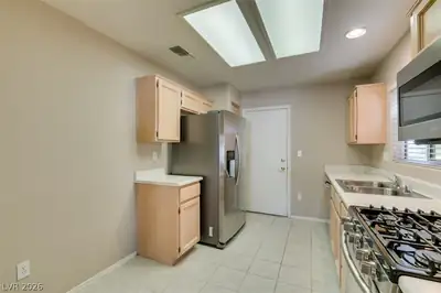 2821 Dry Plains Drive, Las Vegas, NV 89134 Kitchen