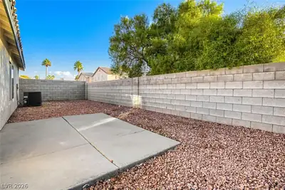 3332 Strawberry Roan Road, North Las Vegas, NV 89032 Yard