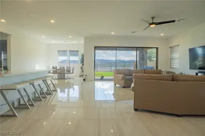 359 Portus Delphini Court, Henderson, NV 89011 Living Room