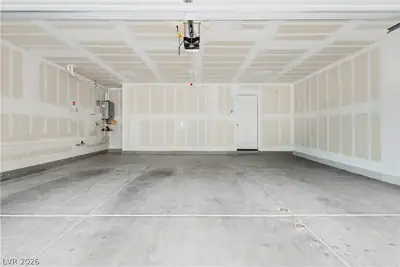 879 North East Apatite Place, Henderson, NV 89011 Garage