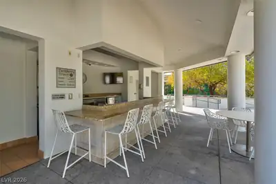222 Karen Avenue 2608, Las Vegas, NV 89109 Patio