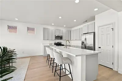 8916 Loggers Mill Avenue, Las Vegas, NV 89143 