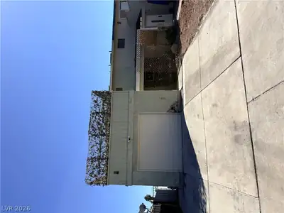 528 Chelsea Drive, Henderson, NV 89014 Garage
