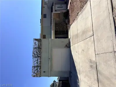 528 Chelsea Drive, Henderson, NV 89014 Front of Structure