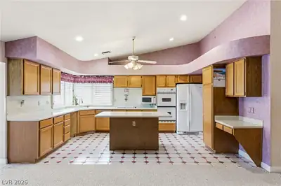 1611 Managua Drive, Las Vegas, NV 89123 Kitchen