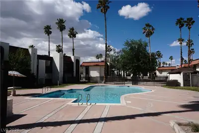 1405 Vegas Valley Drive 225, Las Vegas, NV 89169 Pool