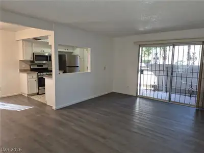 1405 Vegas Valley Drive 225, Las Vegas, NV 89169 Living Room