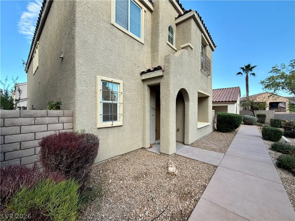 1025 Larkspur Point Court, Las Vegas, NV 89138