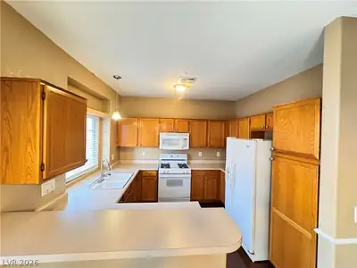 5108 Harvest Time Street 201, Las Vegas, NV 89130 Kitchen