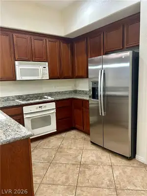 62 East Serene Avenue 310, Las Vegas, NV 89123 Kitchen