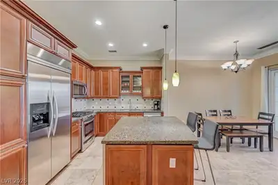 17 Via Visione 103, Henderson, NV 89011 Kitchen