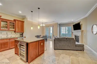 17 Via Visione 103, Henderson, NV 89011 Living Room