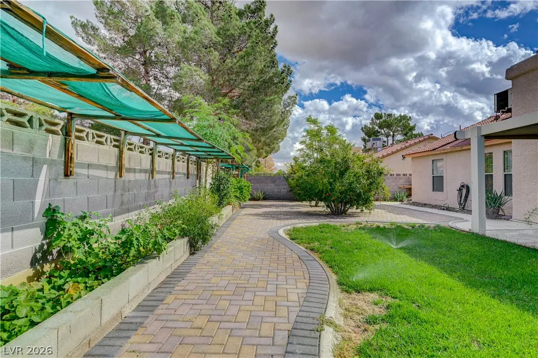 6432 Chippindale Lane, Las Vegas, NV 89108
