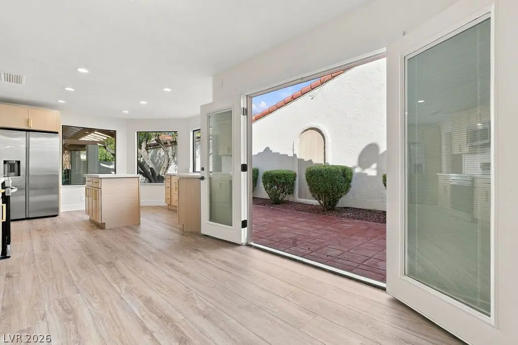 2309 Calle De Nuevo, Las Vegas, NV 89102