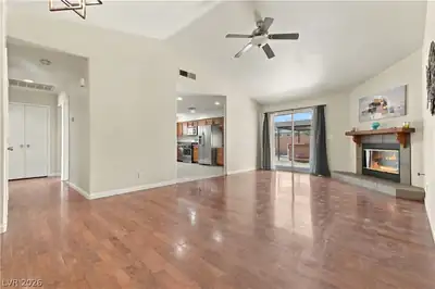 4935 Crystal Breeze Lane, North Las Vegas, NV 89031 Living Room