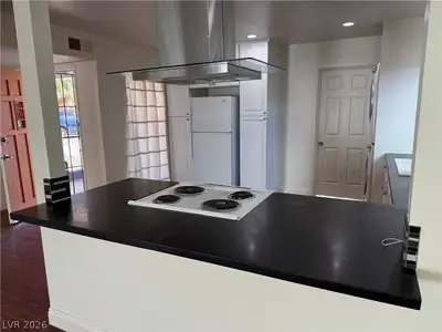 545 Ellen Way, Las Vegas, NV 89104 Kitchen