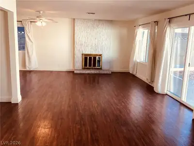 545 Ellen Way, Las Vegas, NV 89104 Living Room