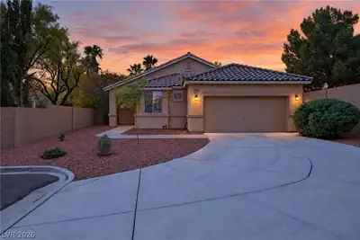 2717 Grande Valley Drive, Las Vegas, NV 89135 Front of Structure