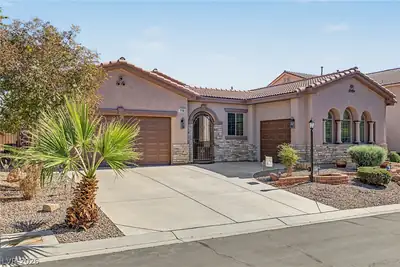 7118 Prairie Flower Street, Las Vegas, NV 89131 Front of Structure