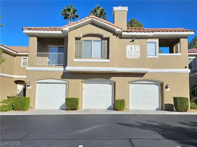 251 South Green Valley Parkway 4714, Henderson, NV 89012 Front of Structure