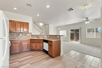 6045 Emma Bay Court 102, North Las Vegas, NV 89031 Kitchen