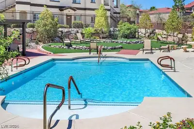 2291 West Horizon Ridge Parkway 2108, Henderson, NV 89052 Pool