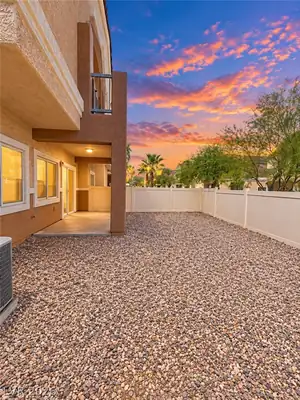 4796 DOUBLE DOWN Drive 102, Las Vegas, NV 89122 Yard