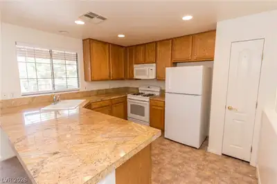 7265 Sheared Cliff Lane 202, Las Vegas, NV 89149 Kitchen