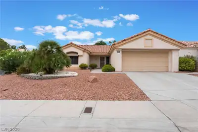 10713 Hunters Woods Place, Las Vegas, NV 89134 Front of Structure