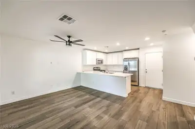 10718 Burton Grove Avenue, Las Vegas, NV 89166 Kitchen