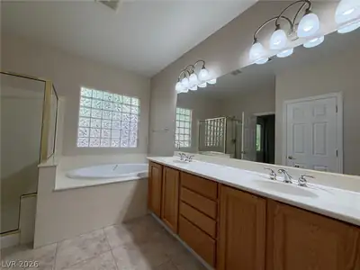 2103 Desert Prairie Street, Las Vegas, NV 89135 Primary Bathroom