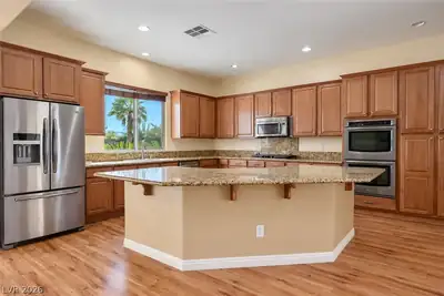 8604 Amber Autumn Street, Las Vegas, NV 89131 Kitchen