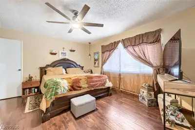 3572 Regents Circle, Las Vegas, NV 89121 Bedroom
