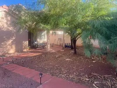 3941 Canyon Meadows Court, Las Vegas, NV 89129 Yard