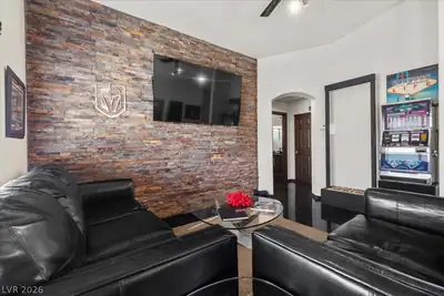 6252 Ordaz Avenue 101 Henderson, NV 89011