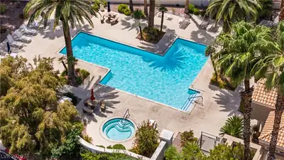 7821 Surfcrest Court, Las Vegas, NV 89128 Pool
